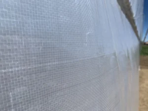 Folia zbrojona HDPE szerokość 4,0 m transparentna
